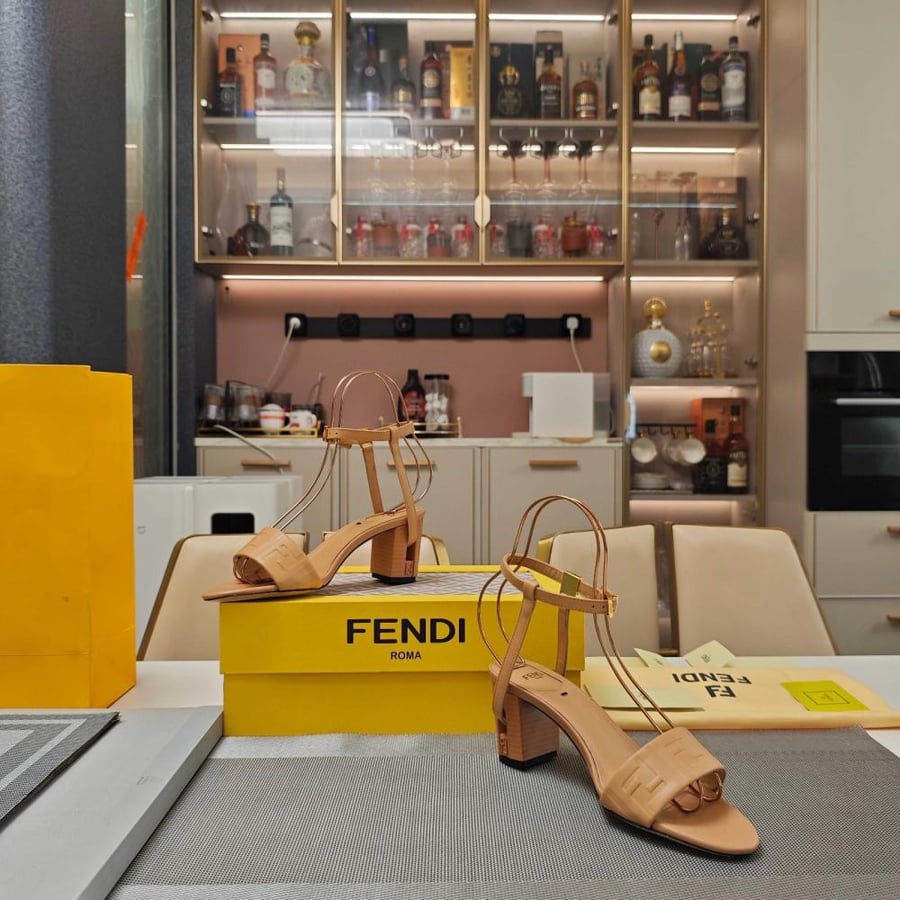 Fendi heel