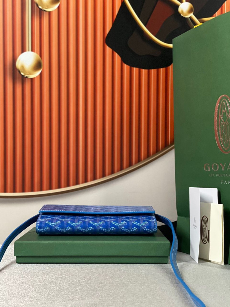 Goyard bag