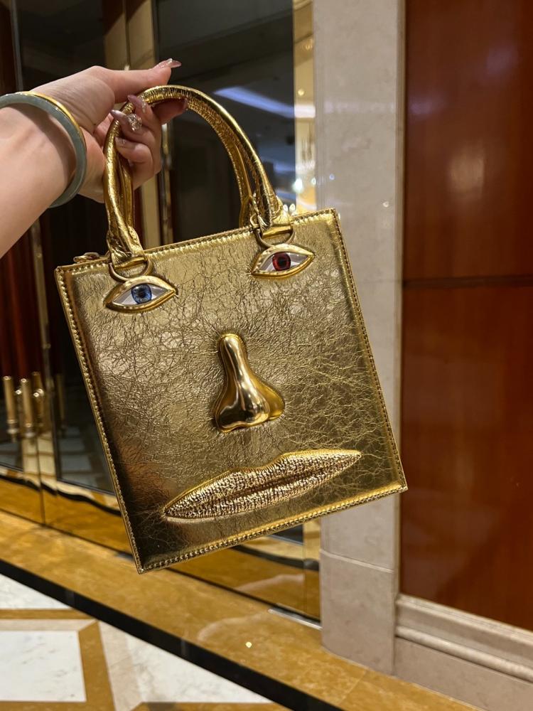 حقيبة الوجه Schiapareelli face bag