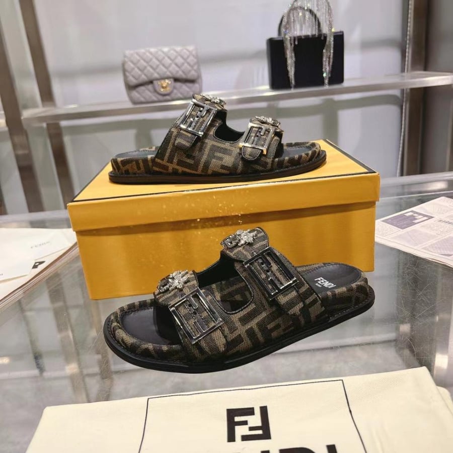 Sleapers Fendi