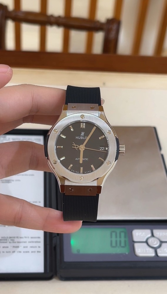 ساعة هوبلت