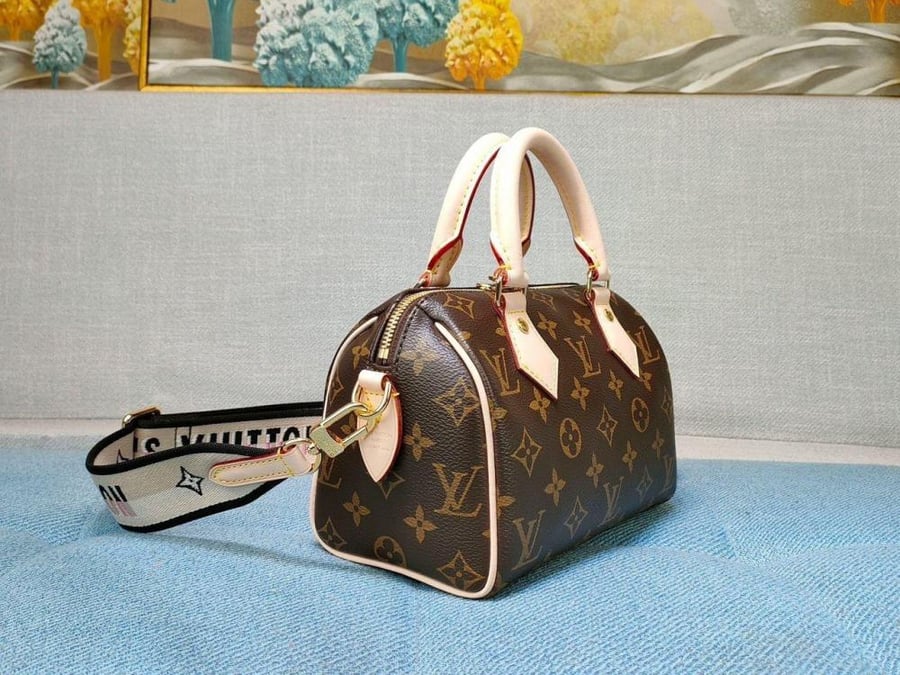 حقيبة لويس فيتون speedy