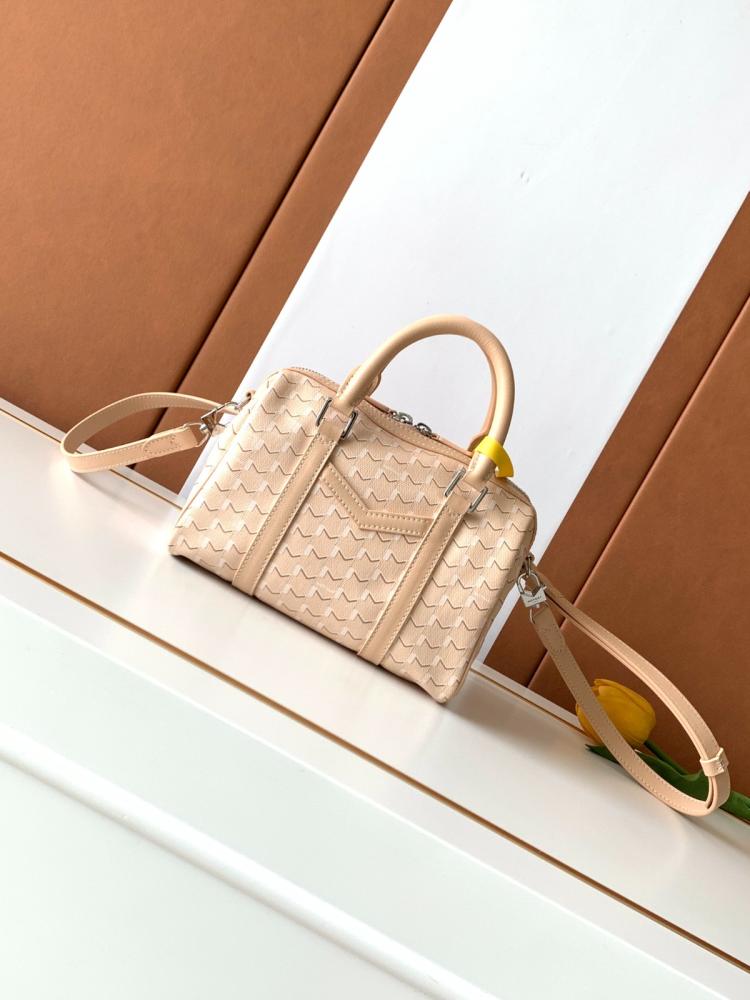 حقيبة Moynat