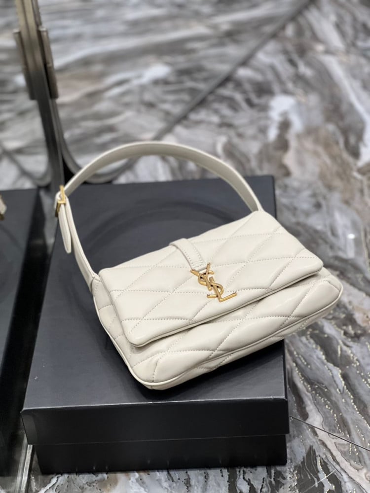 حقيبة ايف سان لوران ysl
