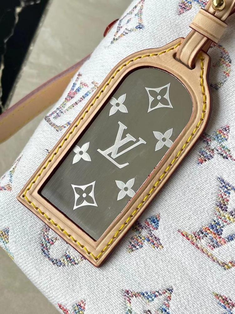 حقيبة لويس فيتون