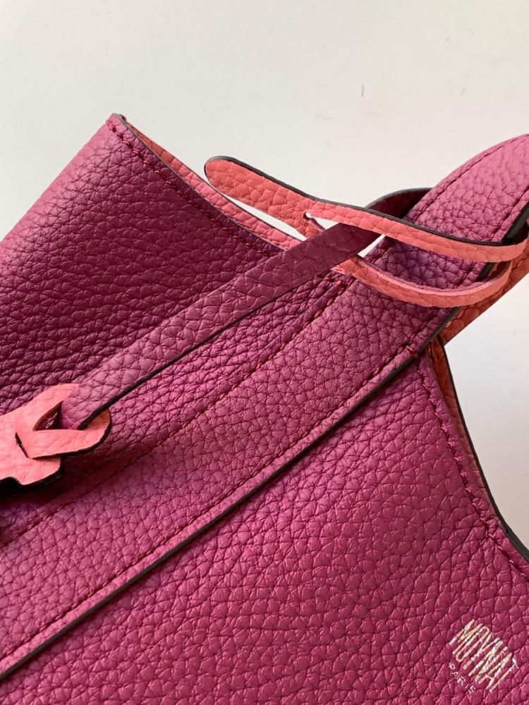 حقيبة Moynat