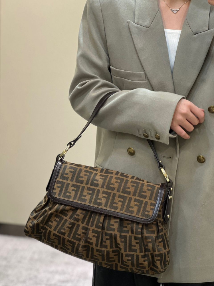 Fendi bag 2023