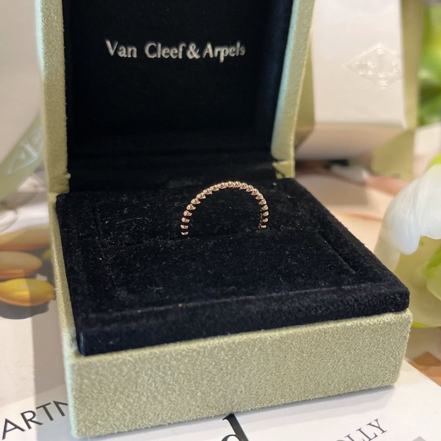 Van Cleef ring
