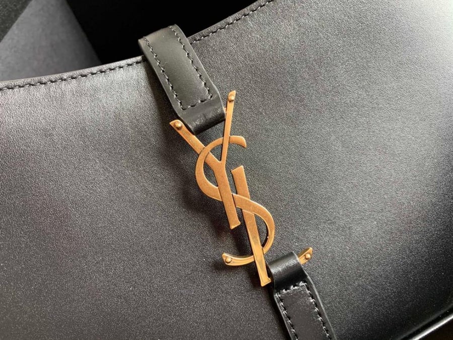 حقيبة ايف سان لوران ysl