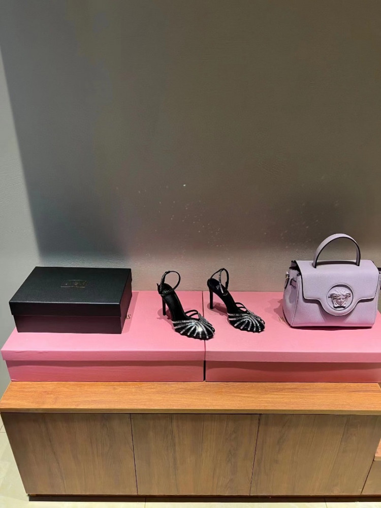 Alfie Milano heels