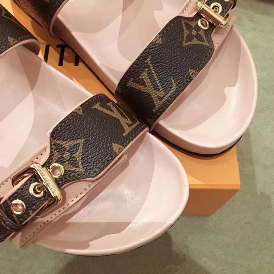 Slippers Louis Vuitton
