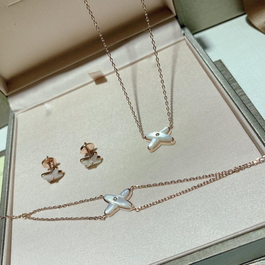 chaumet set