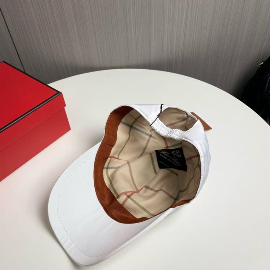 Loro Piana hat