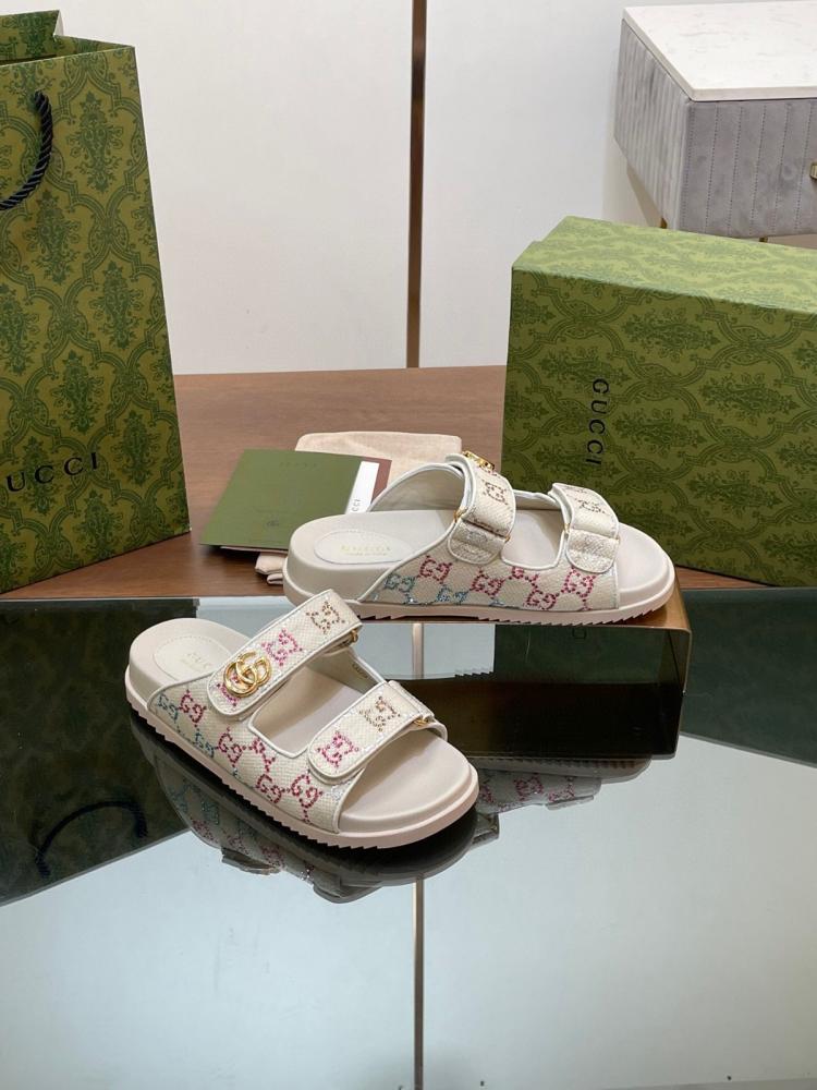Slippers Gucci