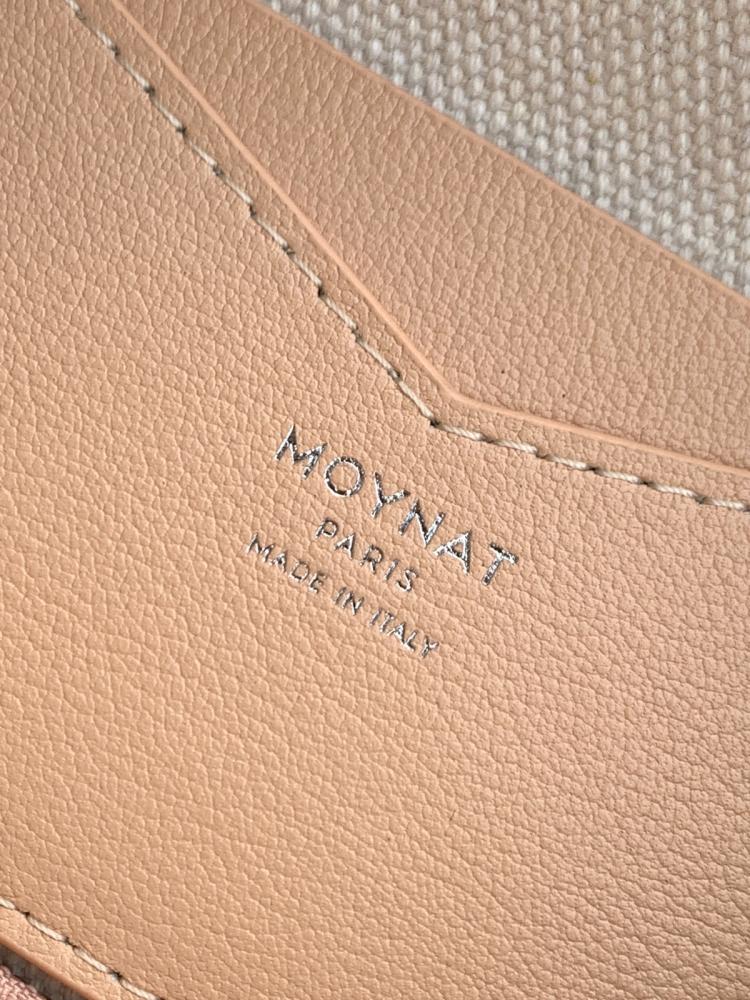 حقيبة Moynat