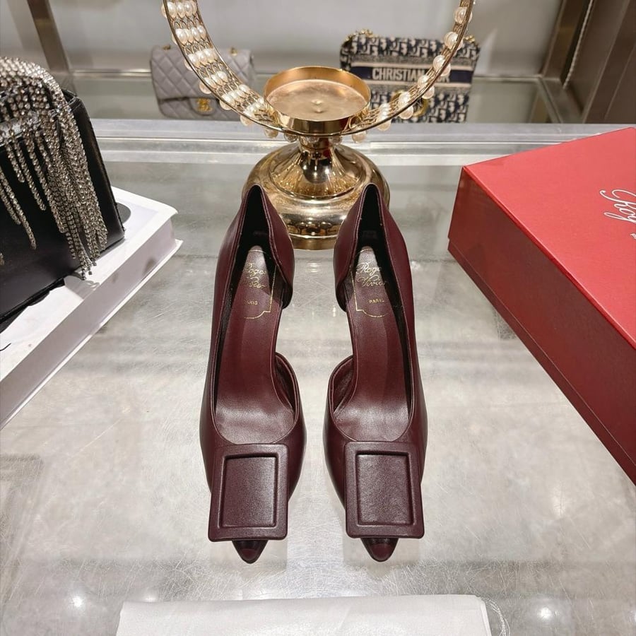 كعب روجر فيفيه