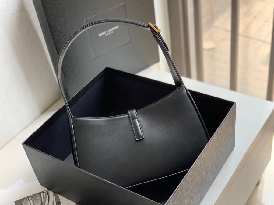 حقيبة ايف سان لوران ysl