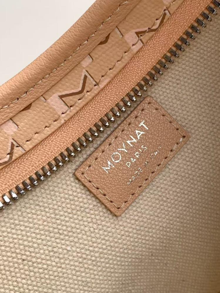 حقيبة Moynat
