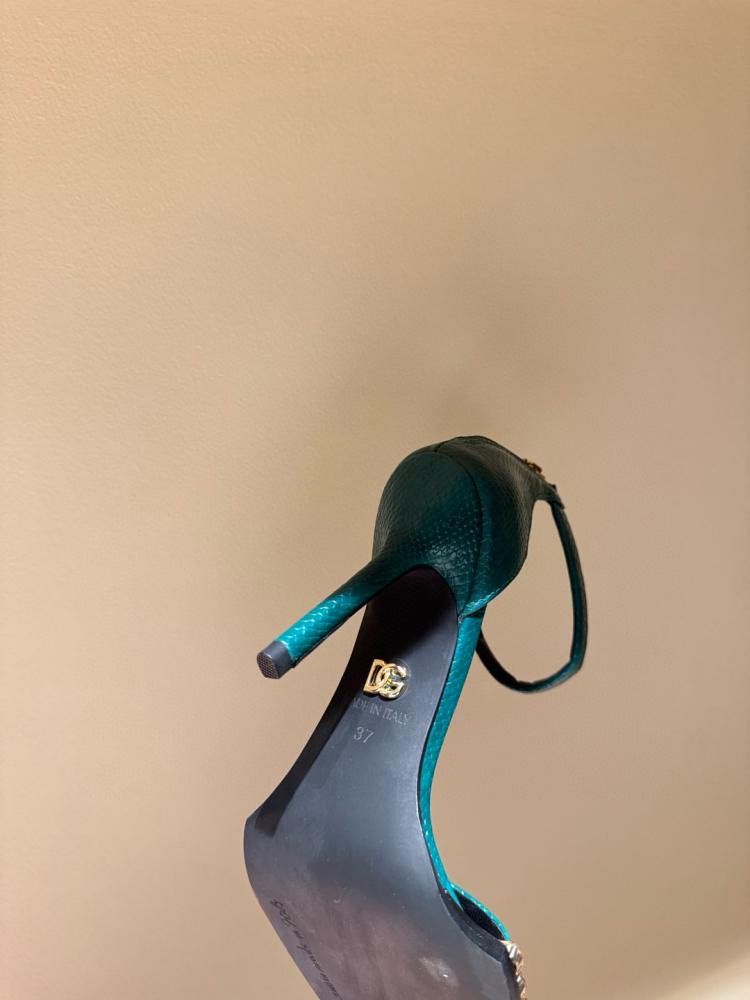 Dolce & Gabbana heel