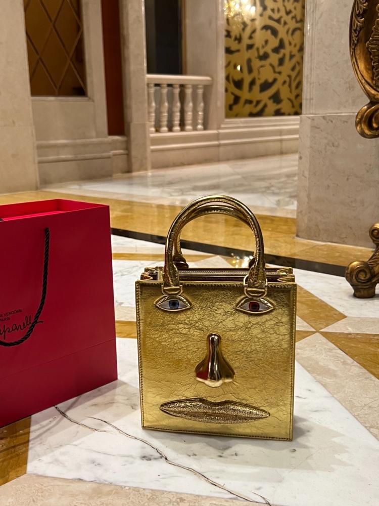 حقيبة الوجه Schiapareelli face bag