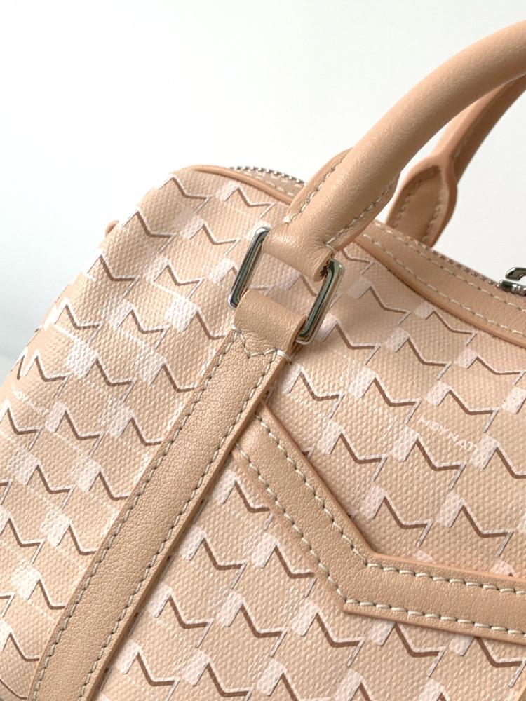 حقيبة Moynat