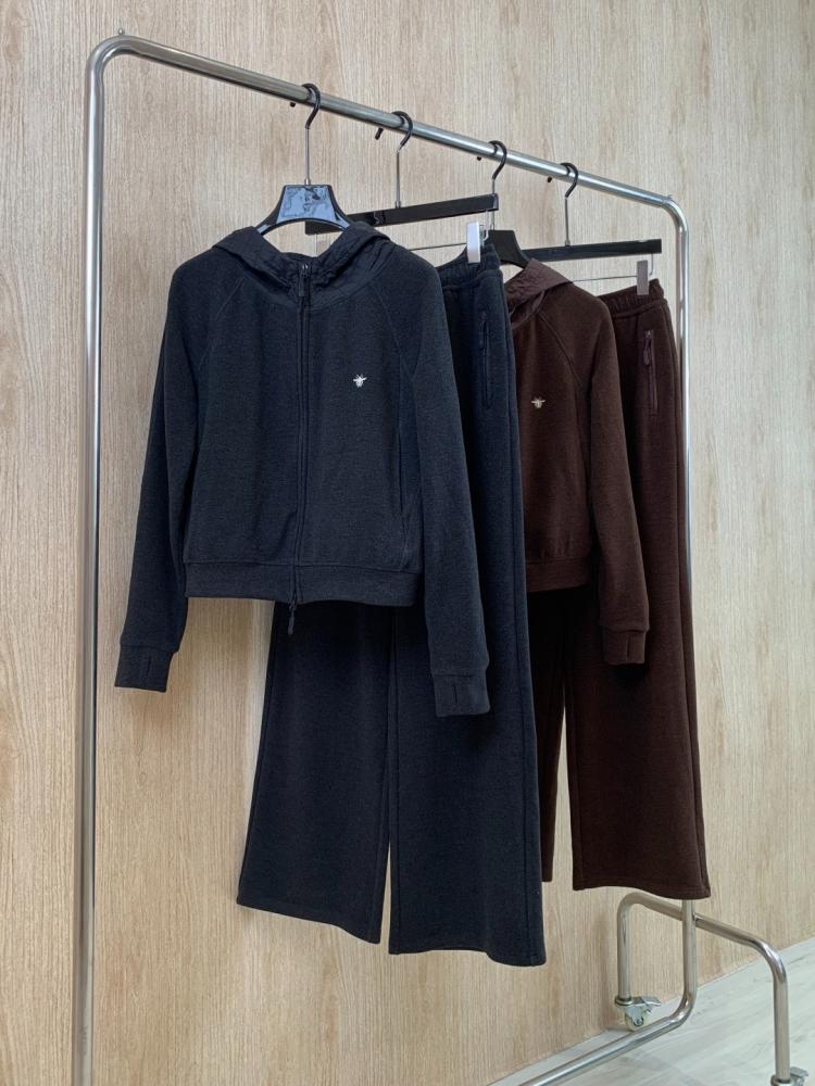 Dior suit