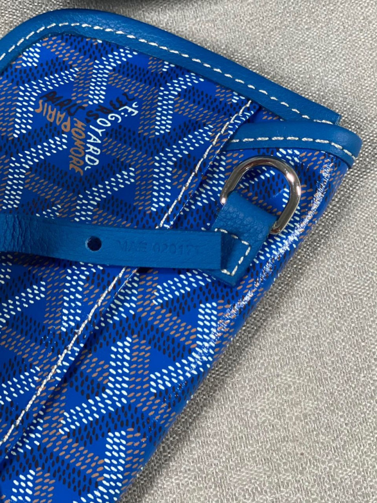Goyard bag