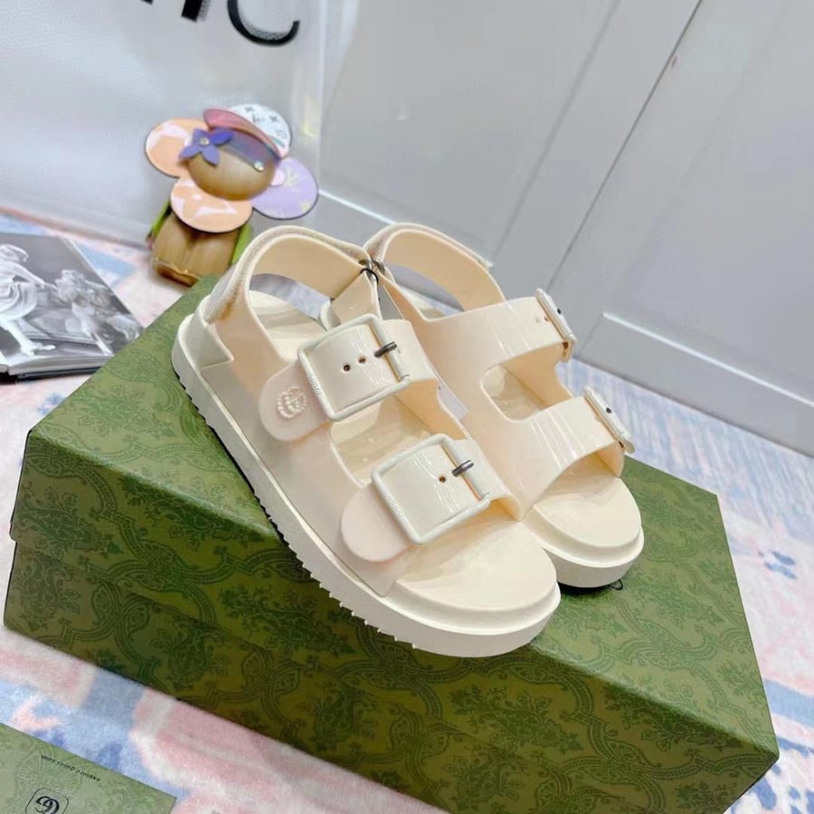 gucci sandals