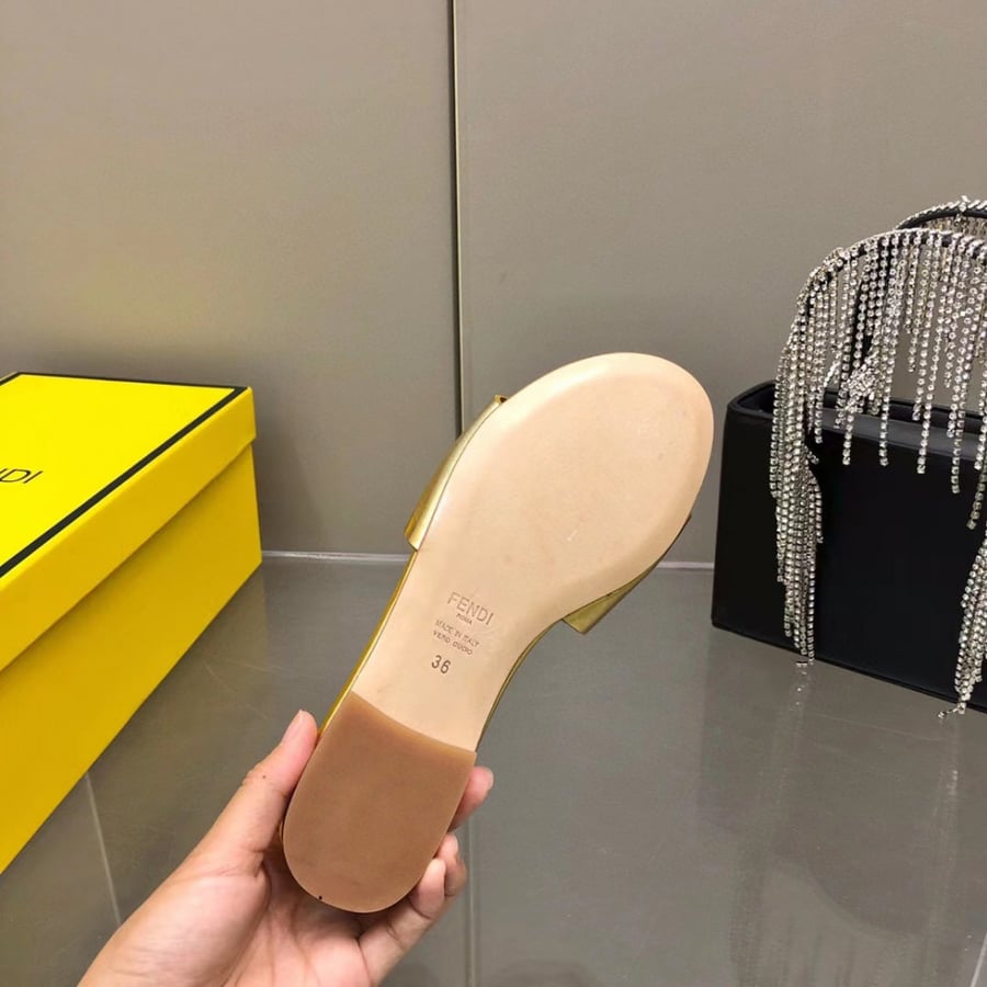 Fendi slippers