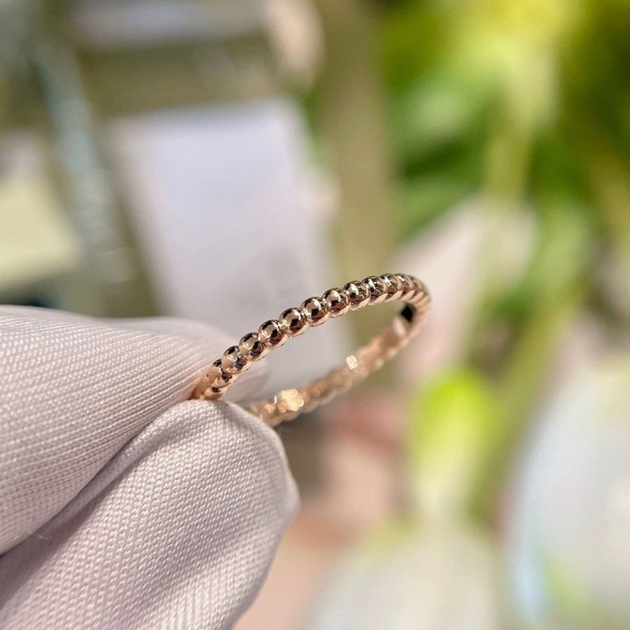 Van Cleef ring