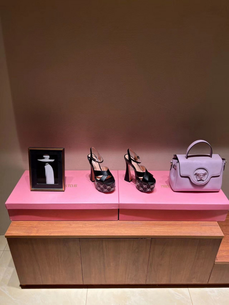 Gucci heels