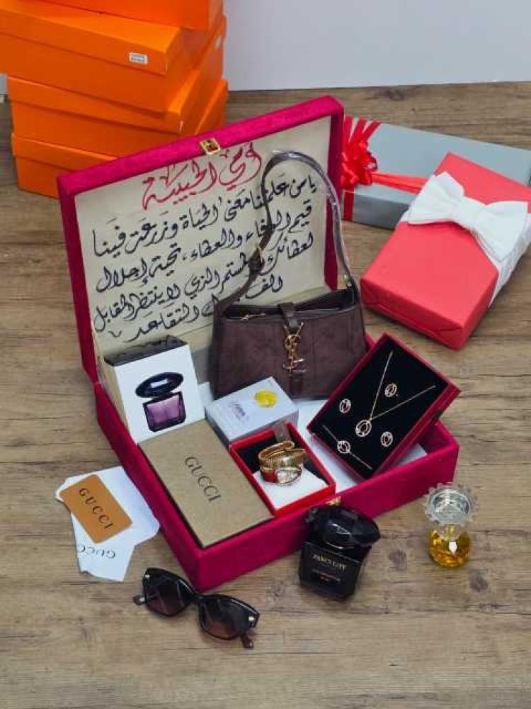 هدايا عيد الام