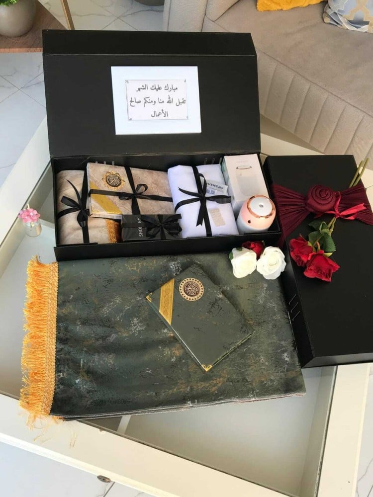 هدية الحجاج والمعتمرين