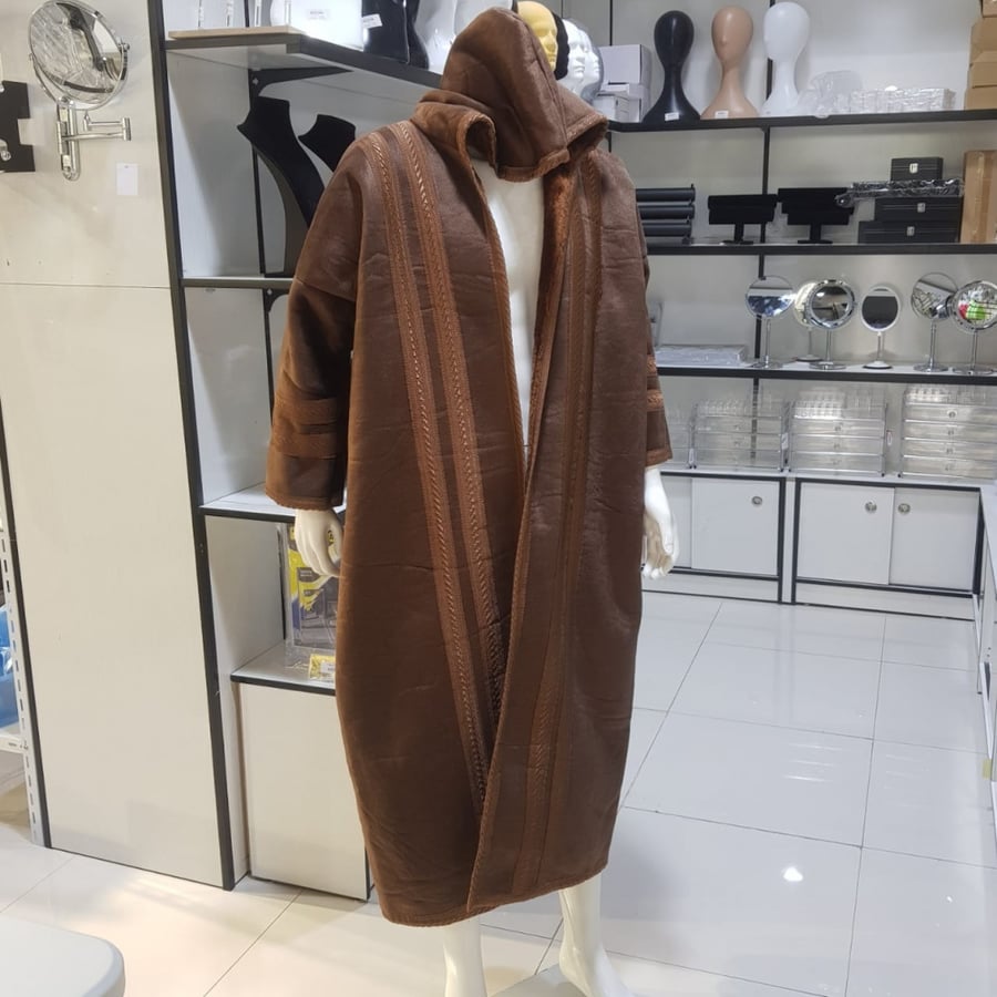 فروة رجالي للشتاء مع قبعه