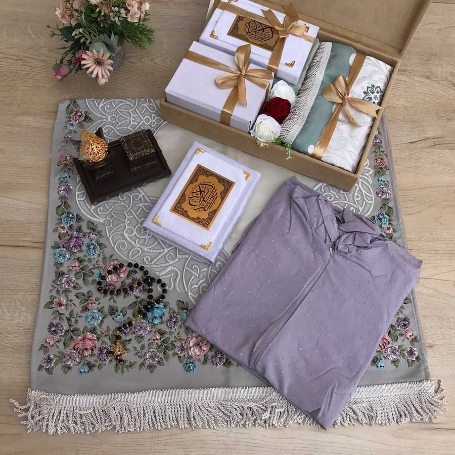 طقم هدايا رمضان للنساء