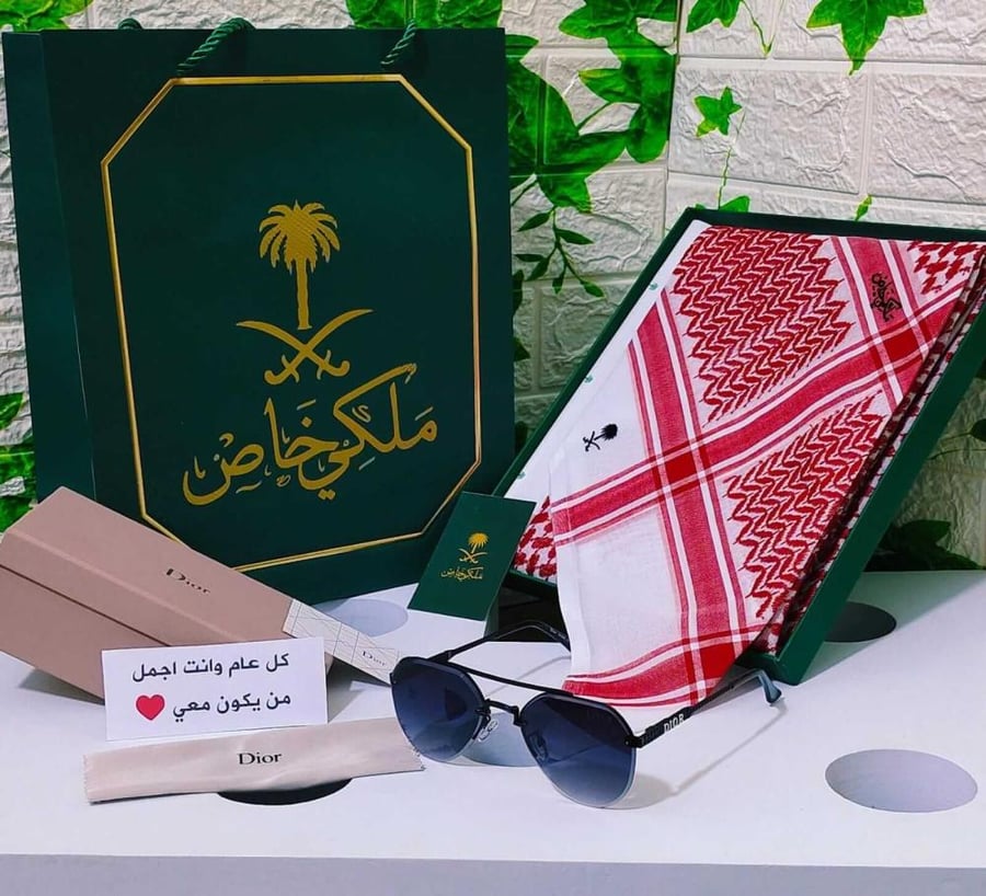 نظارات ديور 2026 مع شماغ ملكي خاص