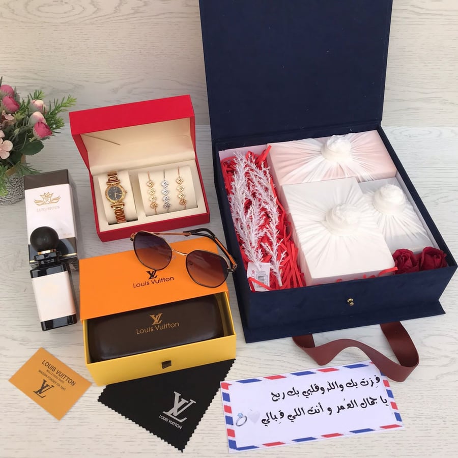 هدايا لويس فيتون نسائي
