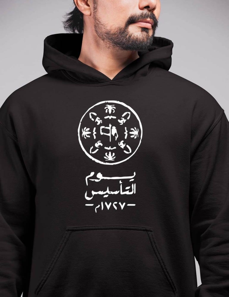 بلوفرات بشعار يوم