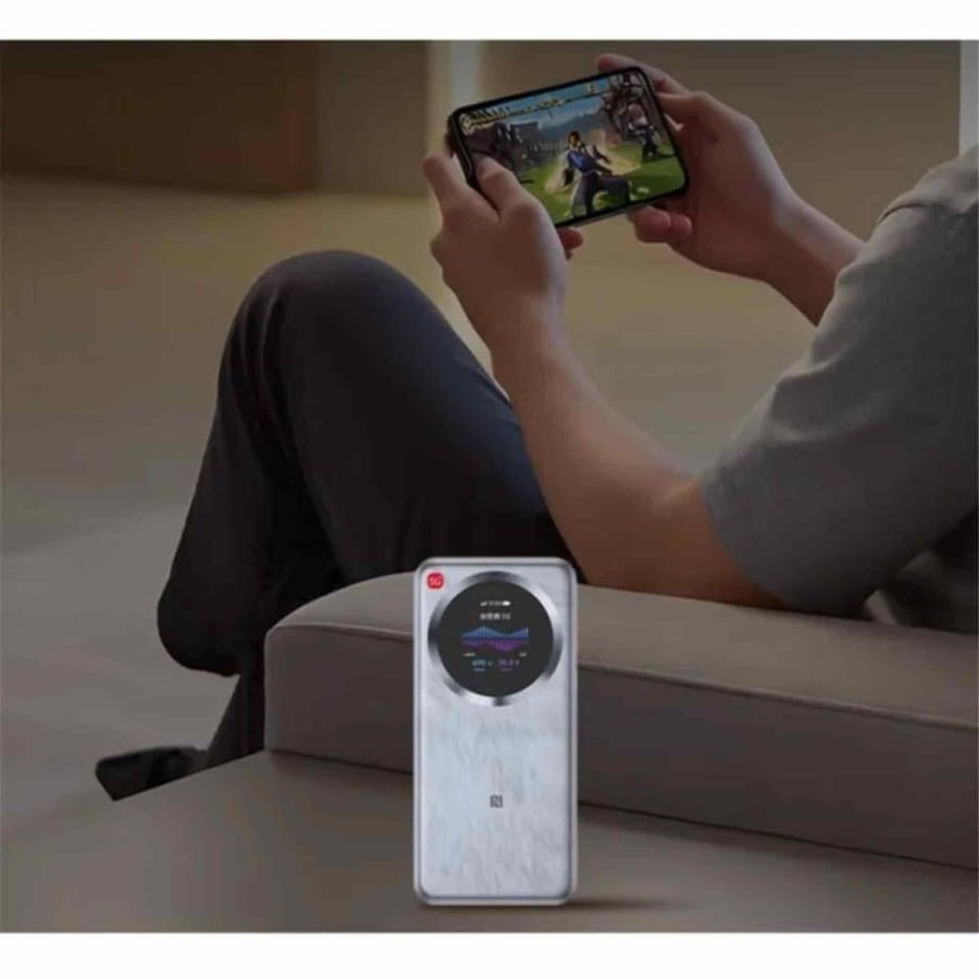 ZTE - U30 Pro portable 5G router supports 32 users Wi-Fi 6