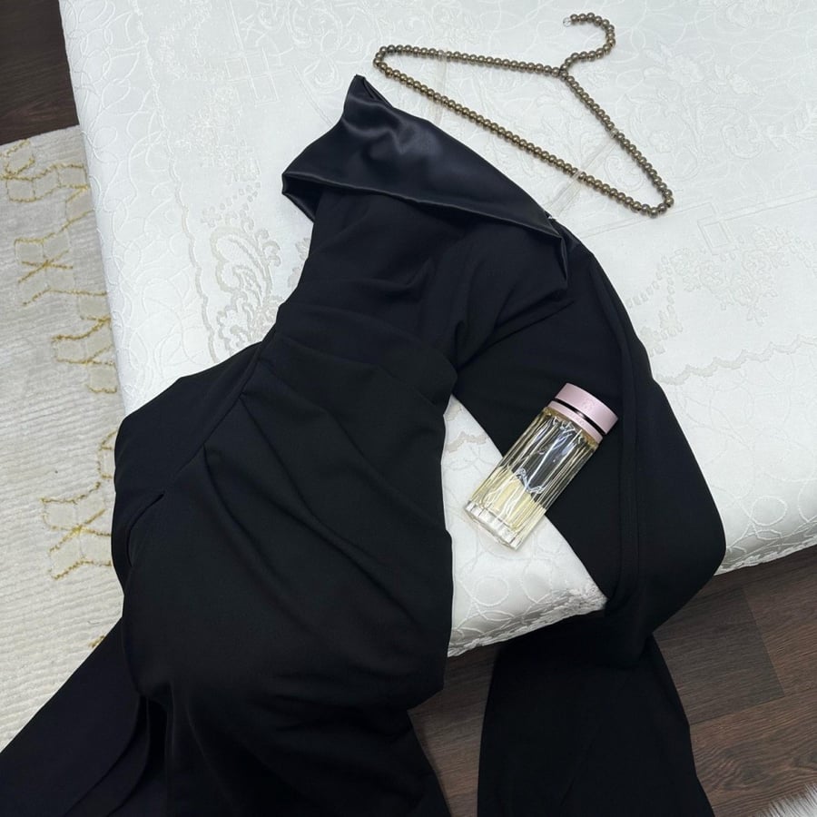 فستان جنى الاسود