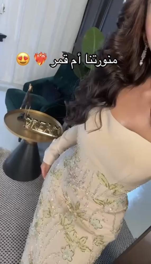 فستان نارا