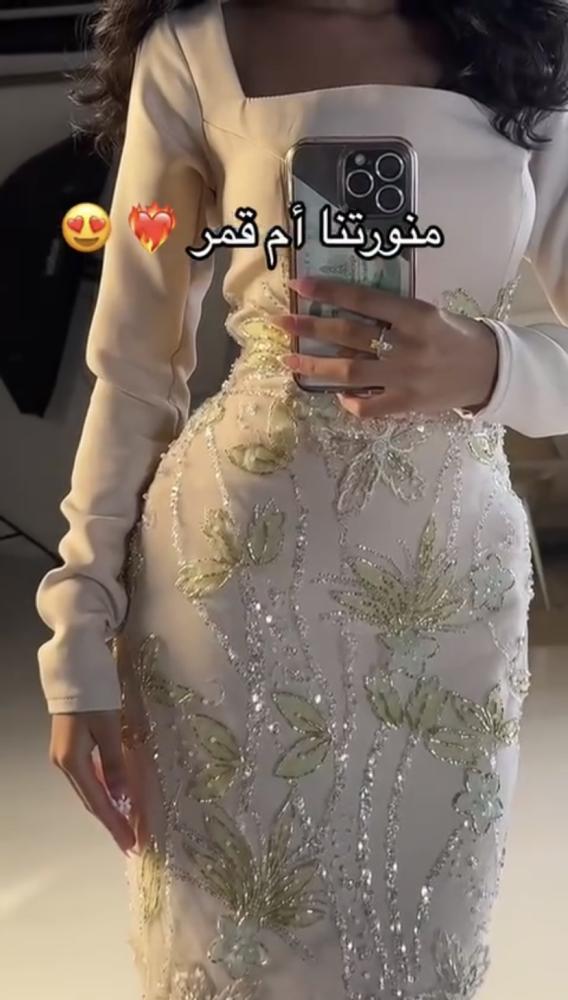 فستان نارا