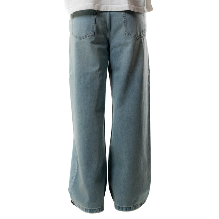 LIGHT BLUE JEANS