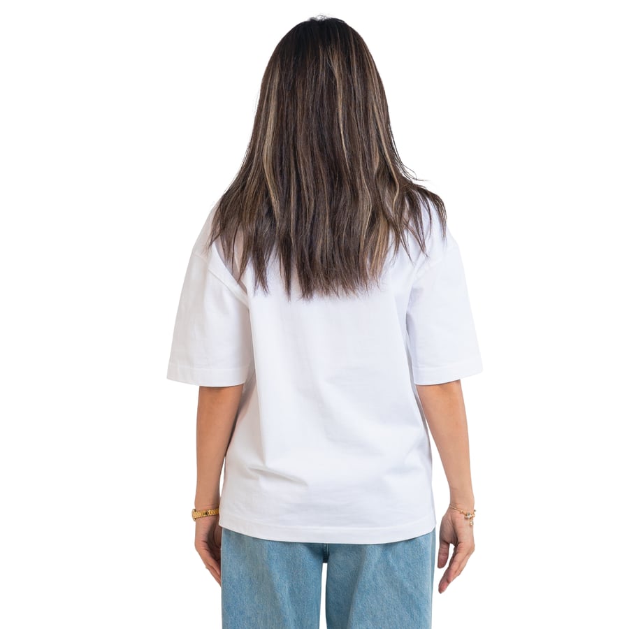 white  T-shirt