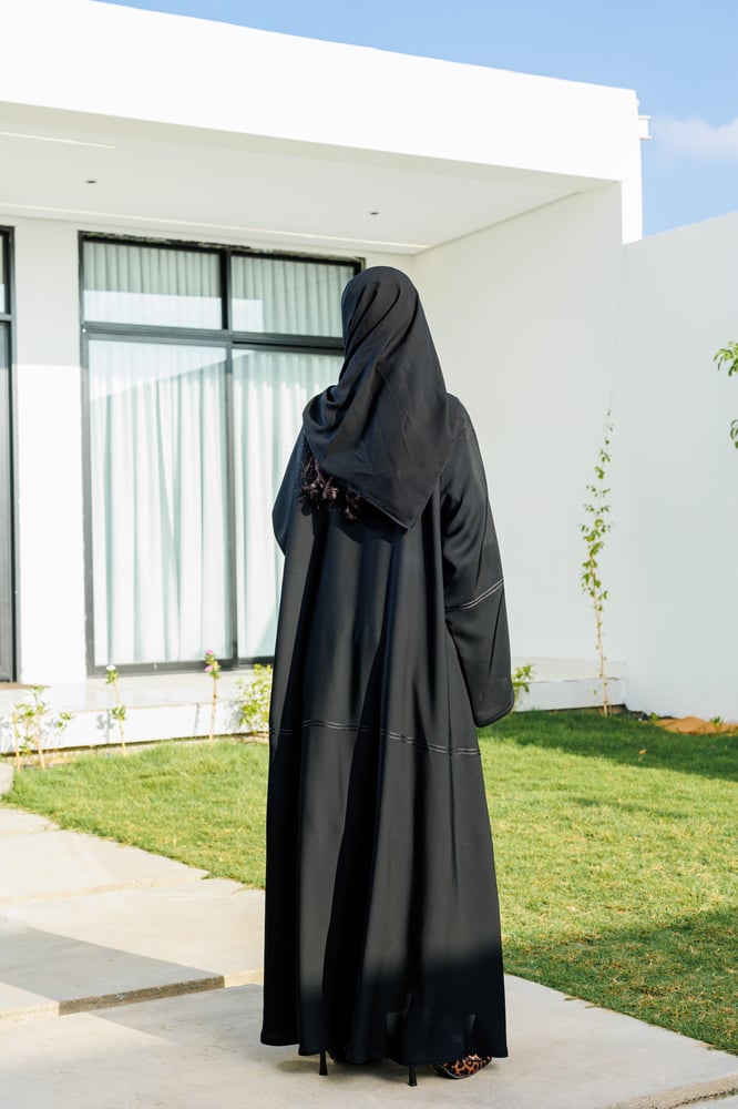 عباية لمسة حلاتي