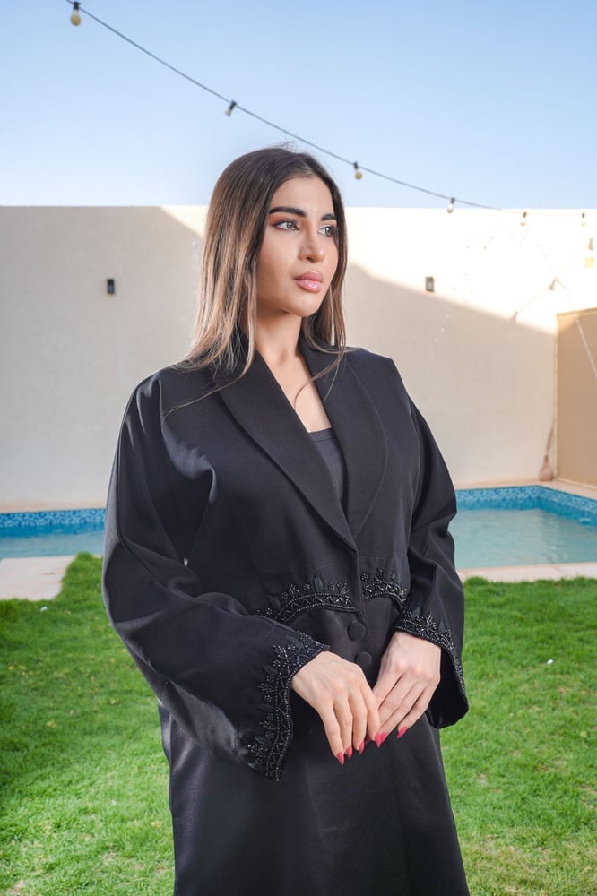 The Hanaof abaya