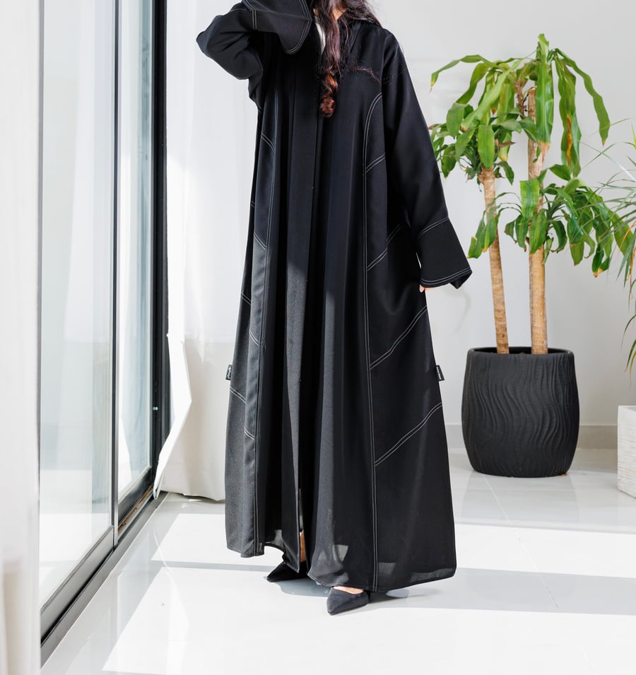 عباية خطوط برم