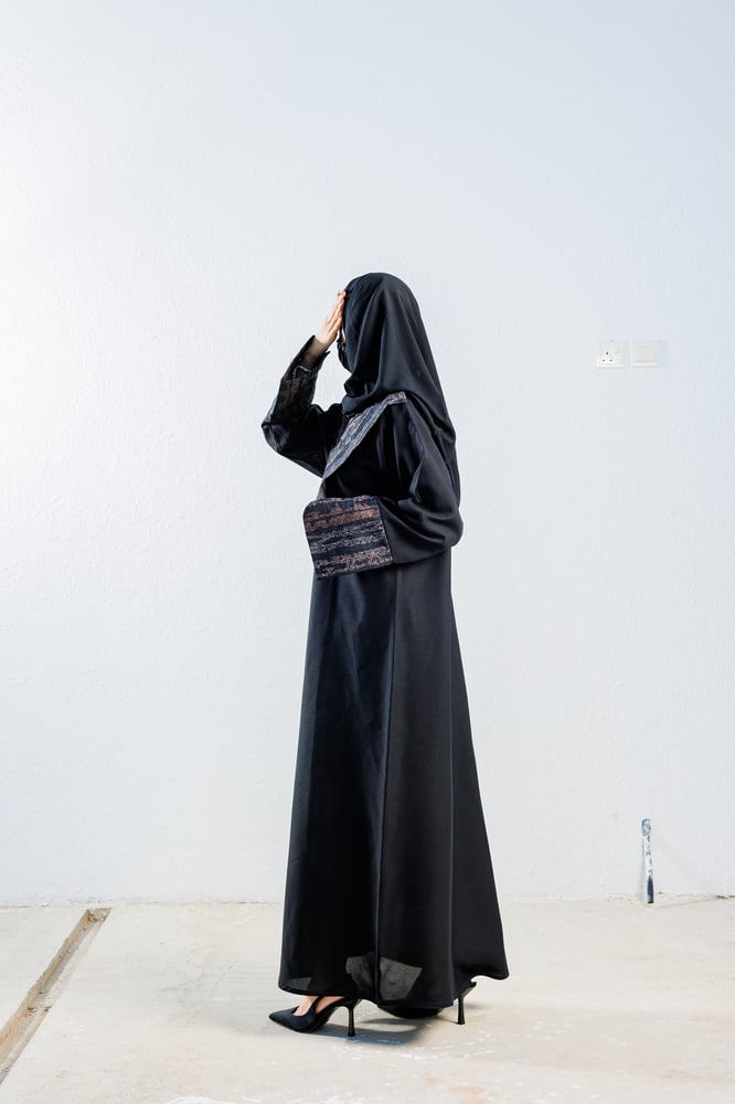 عباية بياقة مشجره