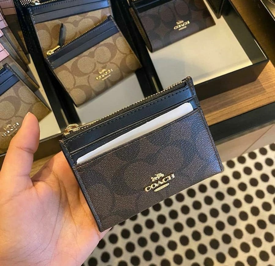 محفظة كوتش مع تعليقة