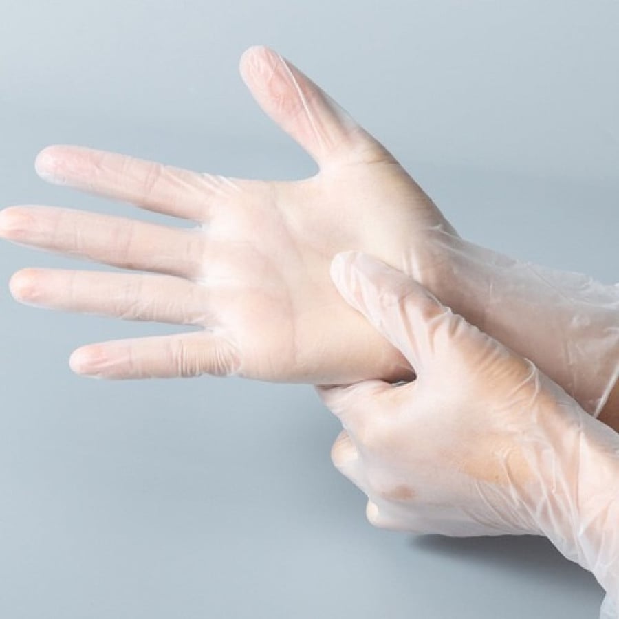 قفازات يد ماكس كير فنيل شفافه مقاس مديم علبه 100قفاز max care transparent vinyl hand gloves, medium size, box of 100 gloves